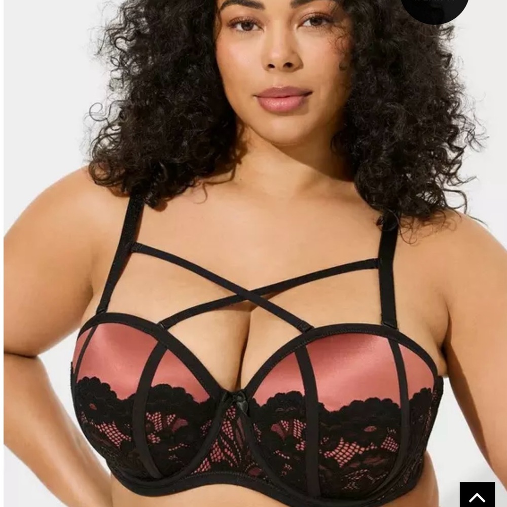 Torrid Bombshell Everyday Convertible Strapless Push Up Bra 48C NWOT
